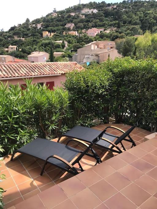 滨海卡瓦莱尔Terrasse De 30M2 Vue Mer Panoramique 1 Chambre公寓 外观 照片