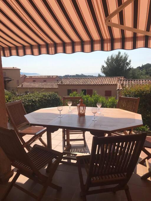 滨海卡瓦莱尔Terrasse De 30M2 Vue Mer Panoramique 1 Chambre公寓 外观 照片