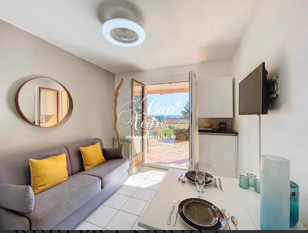 滨海卡瓦莱尔Terrasse De 30M2 Vue Mer Panoramique 1 Chambre公寓 外观 照片